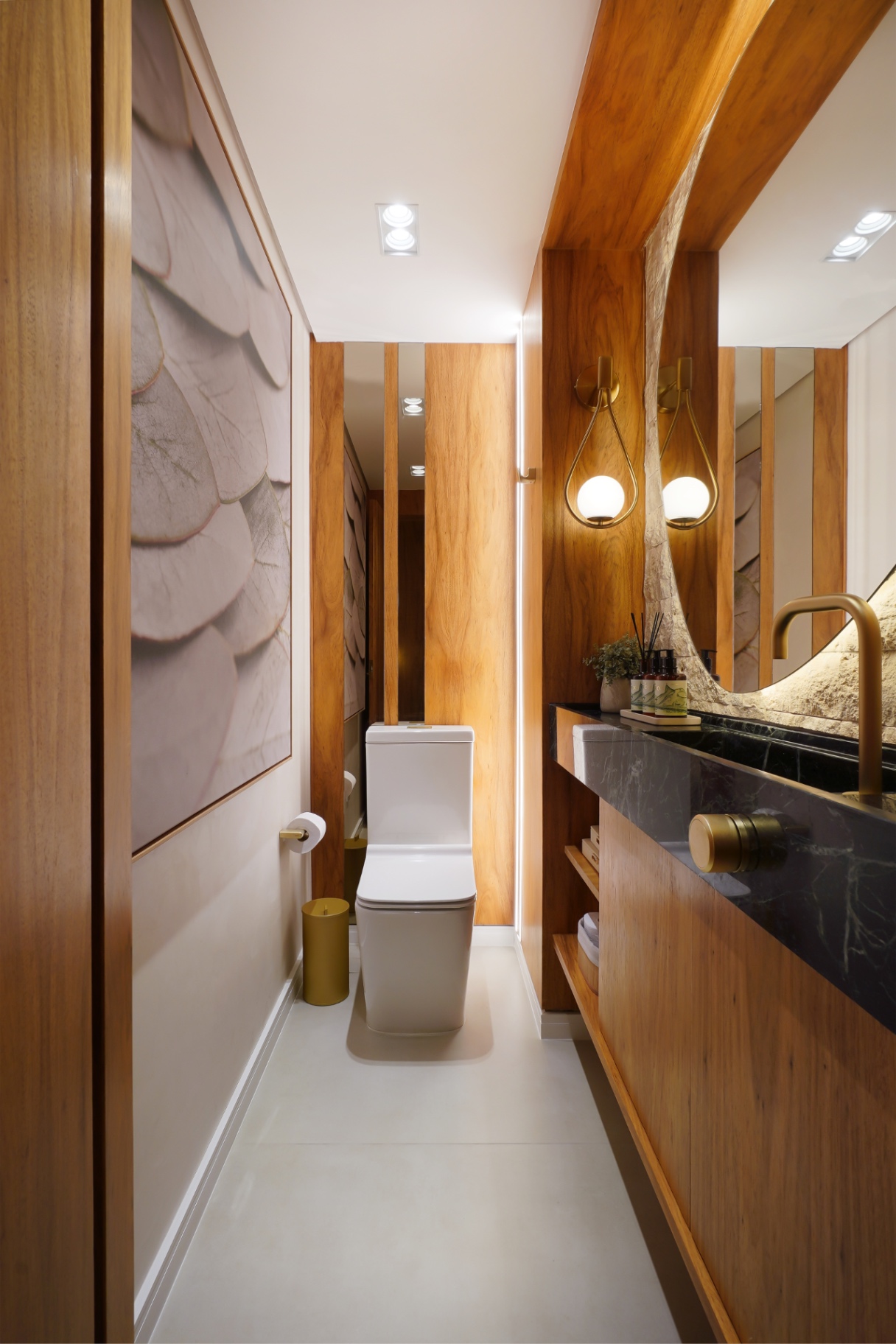 Lavabo autoral, Interiores